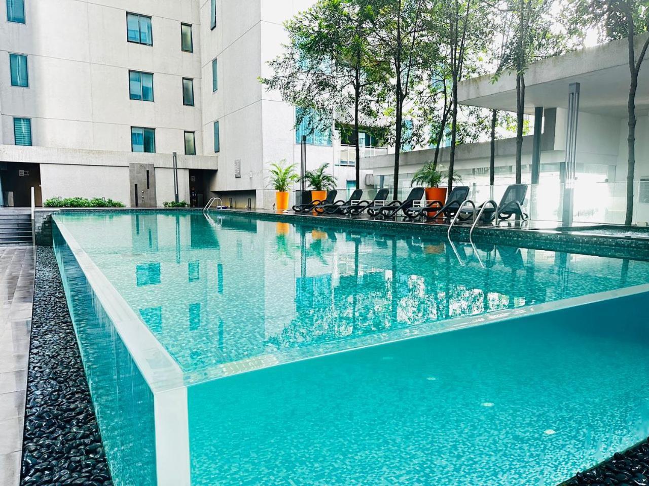 Summer Suites Klcc By Purple Orchid Kuala Lumpur Zewnętrze zdjęcie